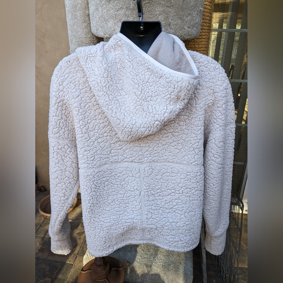 Prana Hooded Fleece - Picture 9 of 13